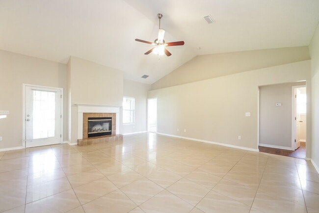 Photo - 3209 Silverado Cir