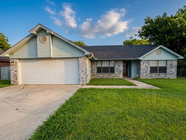 Building Photo - 4-Bedroom House for Rent in Killeen