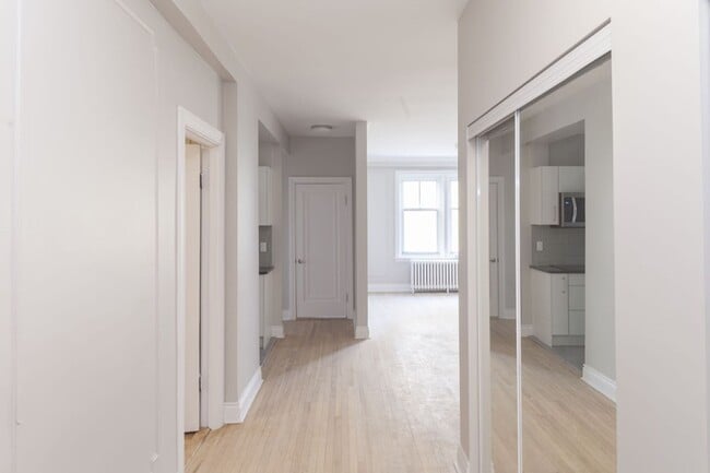Photo - 4557 Rue Sherbrooke O Unit 204