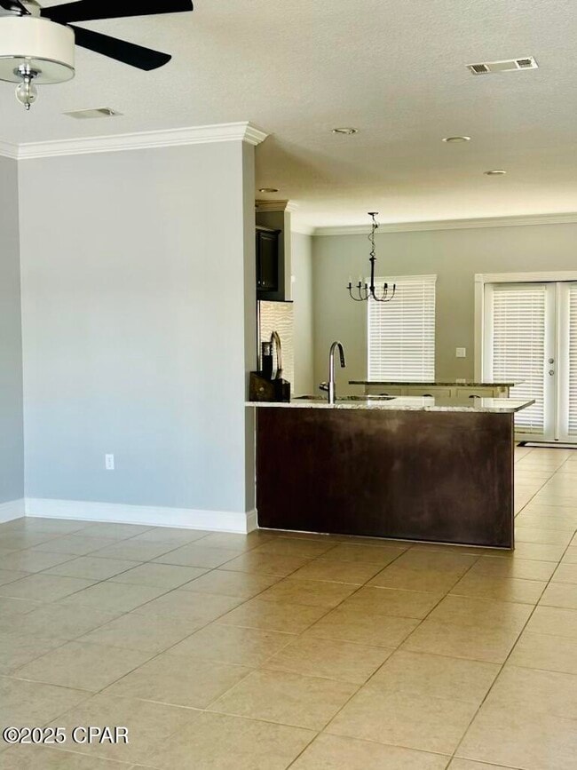 Photo - 335 Madison Circle