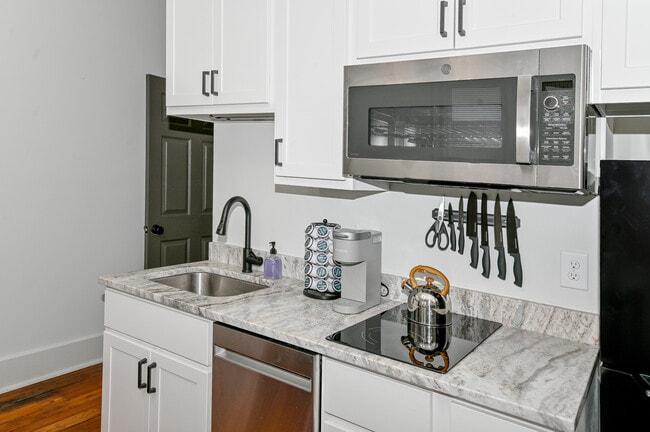 Photo - 1117 Broadway St