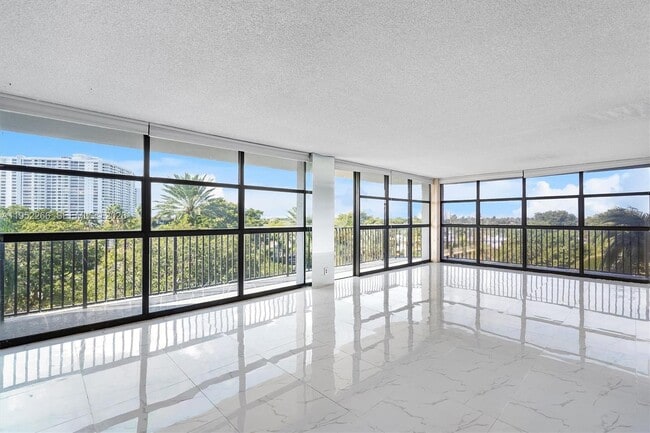 Photo - 600 Parkview Dr Unit 509