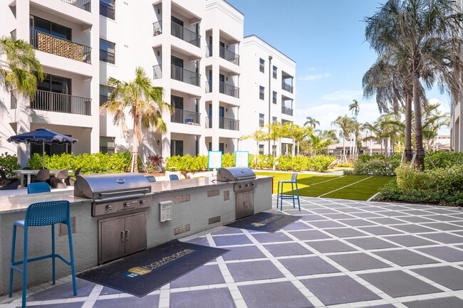 Photo - West End at City Walk