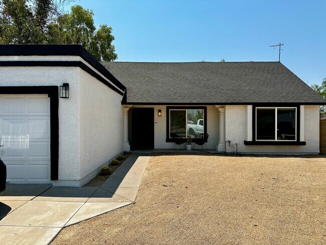 4528 W Kristal Way