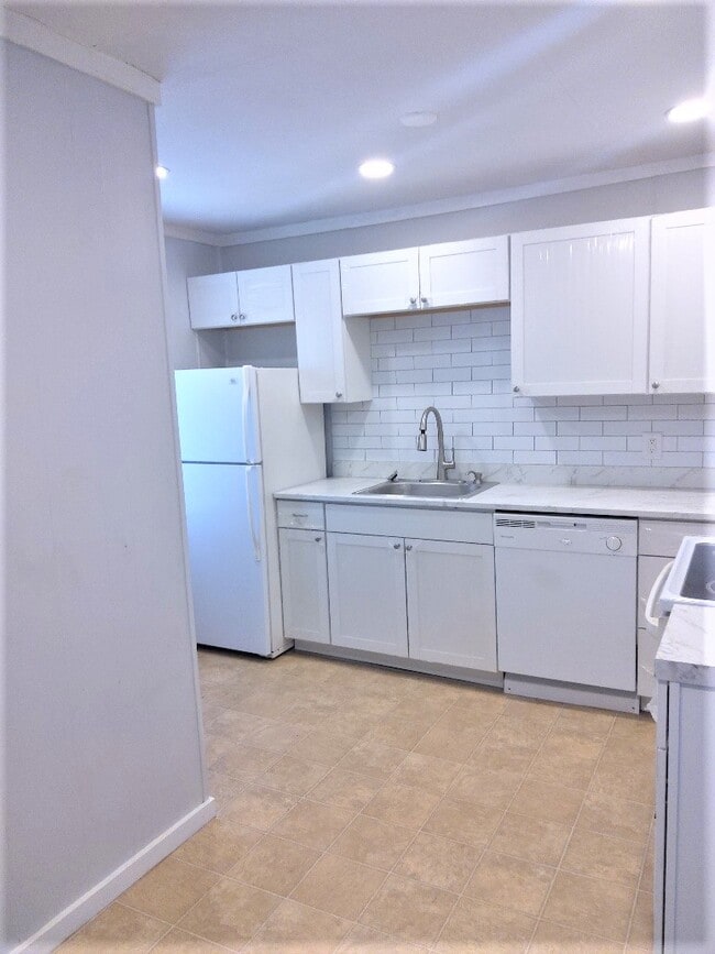 Photo - 1211 Dickson Ave