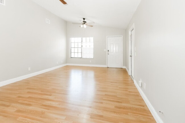 Photo - 360 Melton Dr
