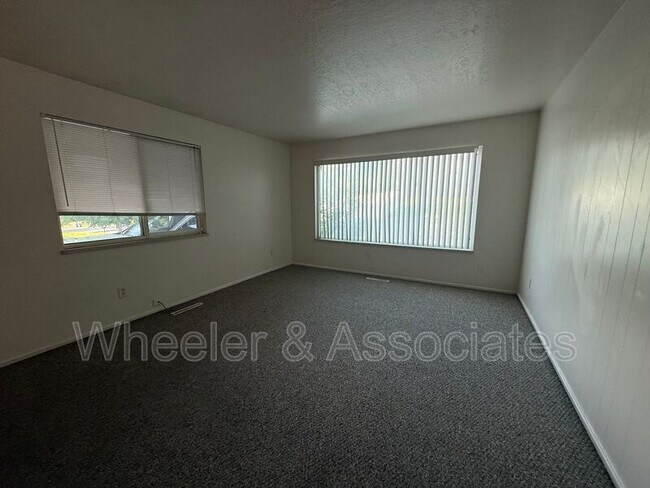 Photo - 4083 S Porter Ave