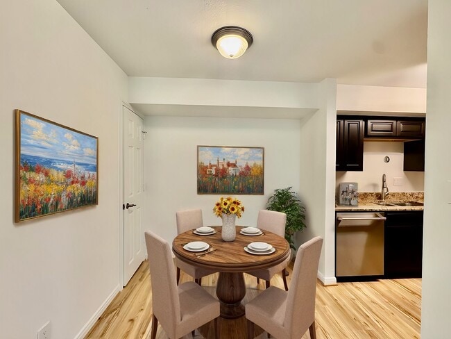 Building Photo - 1880 White Oak Dr Unit 107