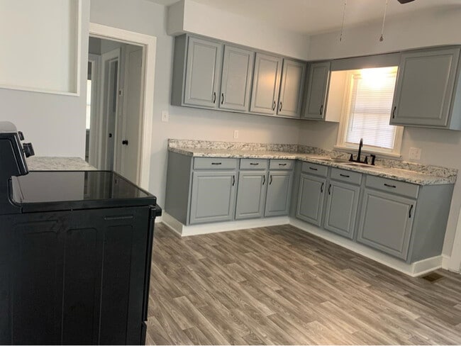 Photo - 1400 Planters St