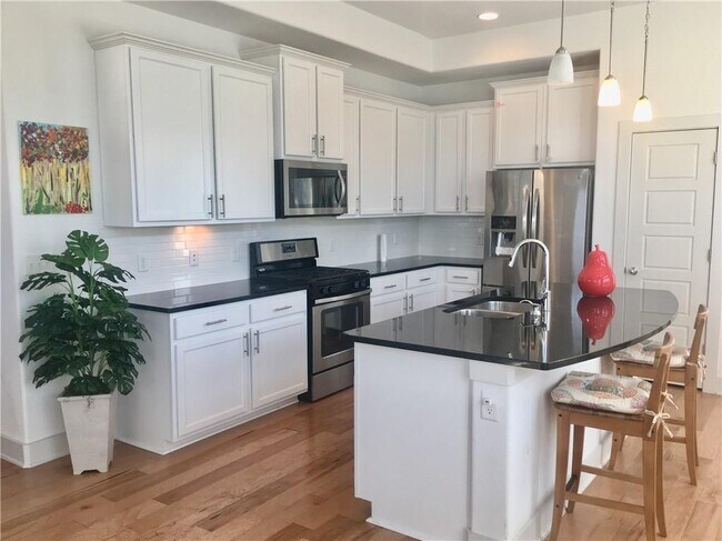 Photo - 1516 Homespun Rd