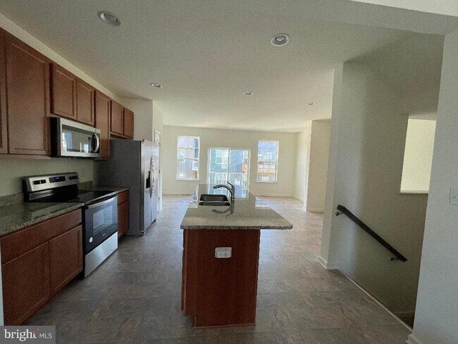 Photo - 115 Stribling Wy
