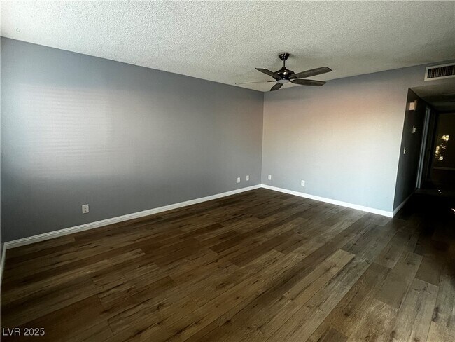 Building Photo - 301 Brookside Ln Rental