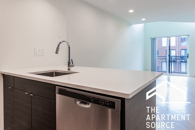 Photo - 1003 W Grace St Unit 1