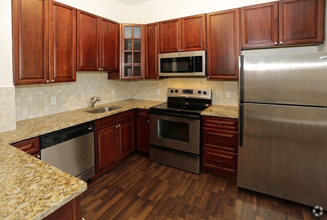 Photo - 650 Park Avenue