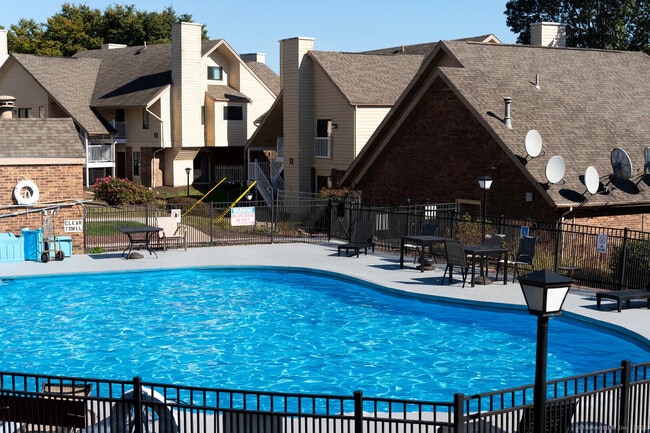 Photo - 1001 Bridgeport Ave Unidad 1114