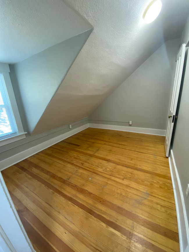 Second Bedroom - 1125 Manitou Ave Unit Apt 4