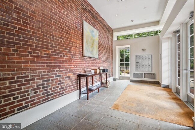 Building Photo - 35 Quarry St Unit 104