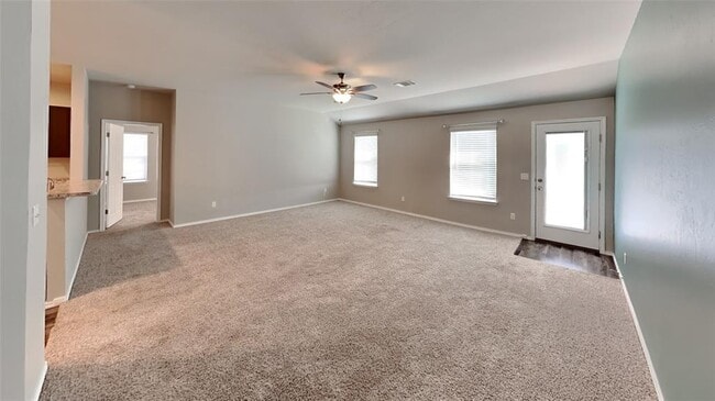 Photo - 332 Blue Dr