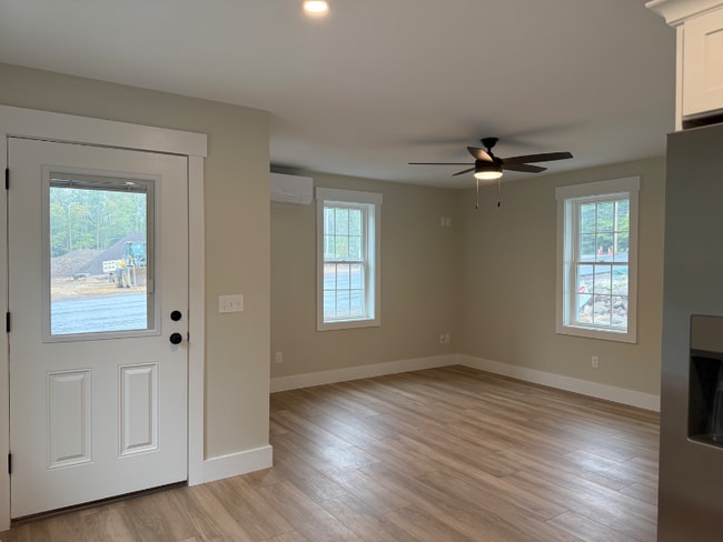 Building Photo - 480 Wareham St Rental
