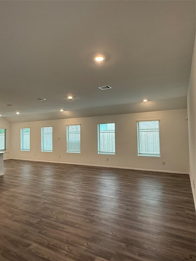 Photo - 7525 Angels Lndg Ln