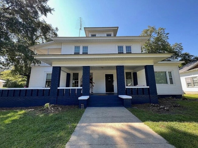 217 S Zetterower Ave