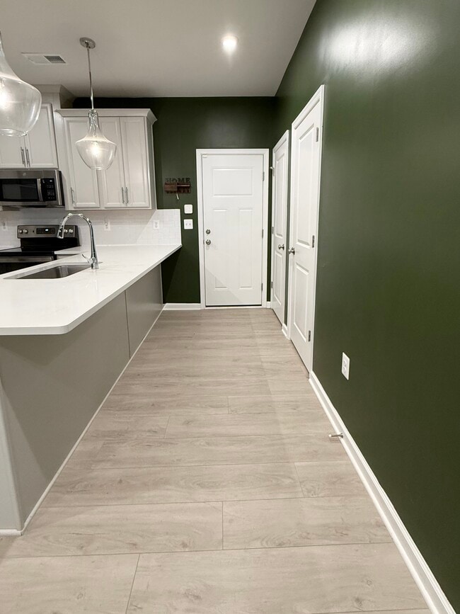 Photo - 803 Haversack Hunt Way Unit #A