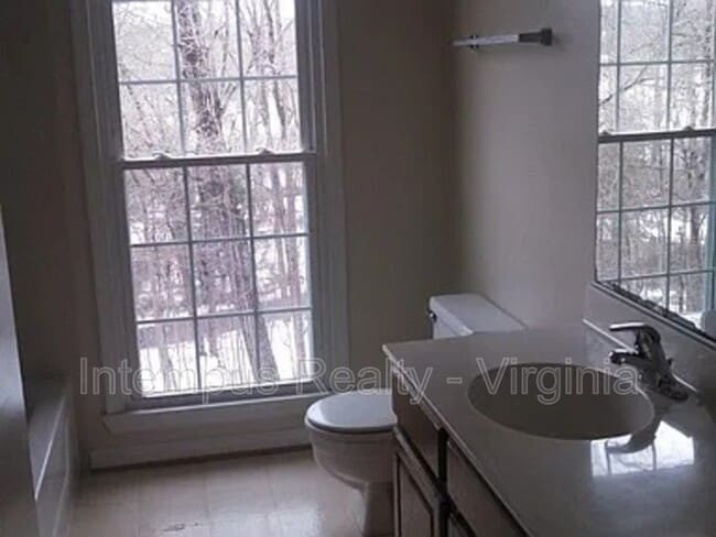 Photo - 7140 Chesterfield Dr
