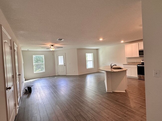 Photo - POINCIANA - TUSCANY PRESERVE 3BR/2.5BA TOW...