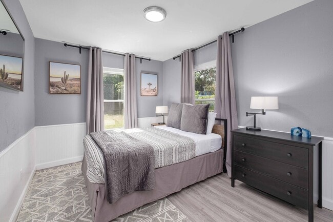 Photo - 1911 Miles Ave