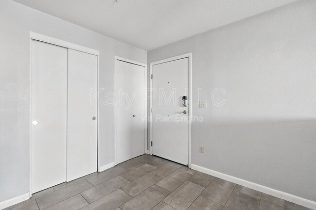 Photo - 1005 E 8th St Unit 2007