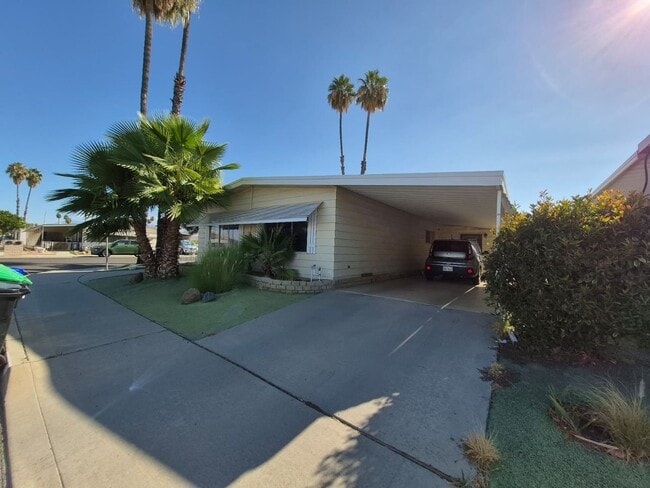 Building Photo - 55 and OVER ONLY ***New Rental Home***
