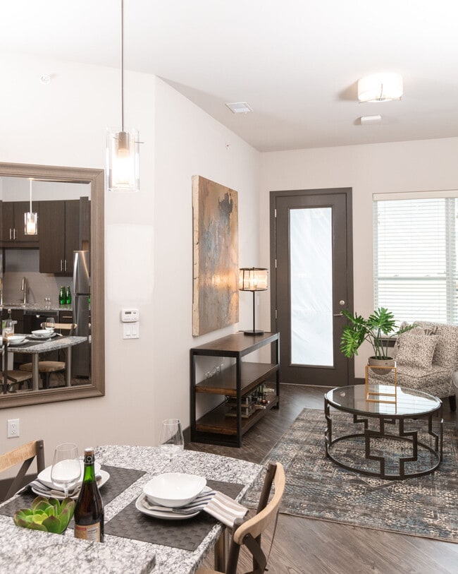 Photo - Encore at Forest Park