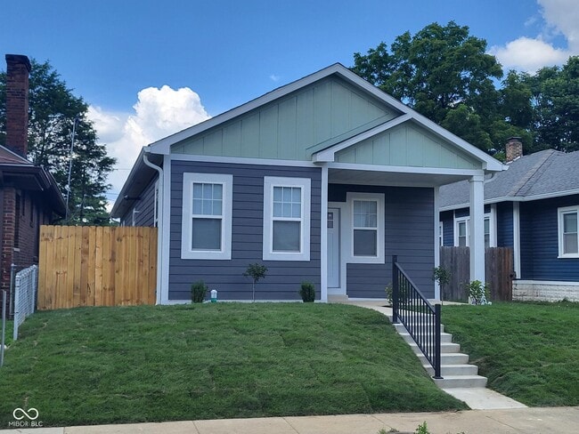 Photo - 822 N Gray St