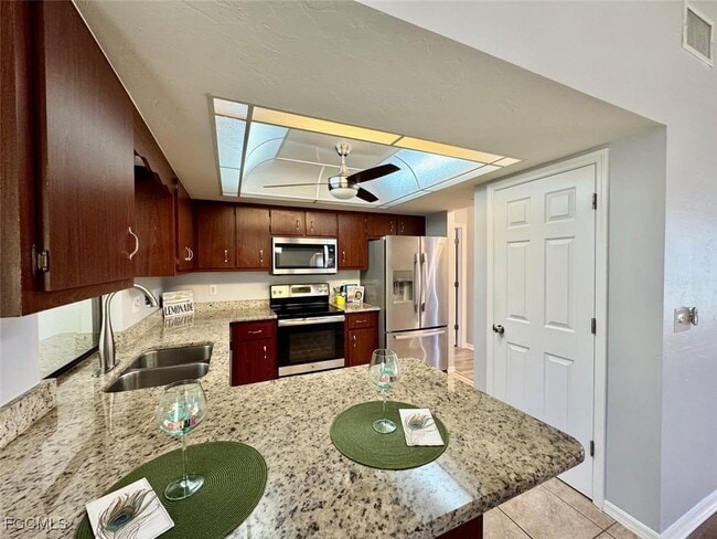 Photo - 3725 SW 6th Ave