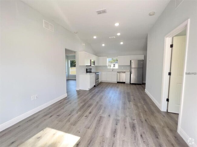 Building Photo - 14409 SE 33rd Terrace Rental