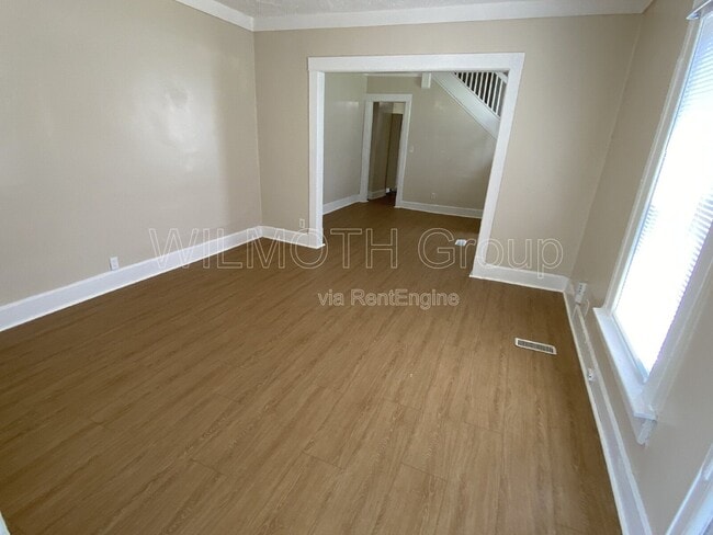 Photo - 253 N Gray St