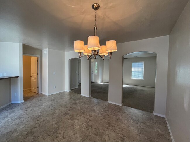 Photo - 5537 S Moonfire Way