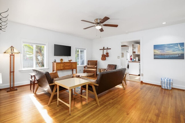 Building Photo - 525 S Tremont St Unit ID1462279P