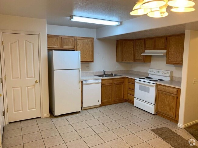 Building Photo - 1728 N 1500 W Unit F Rental