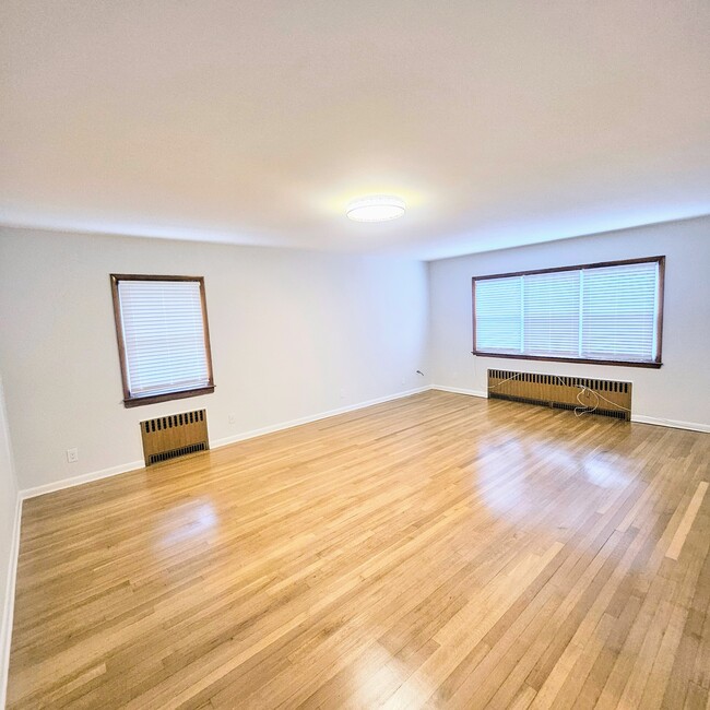 LIVING ROOM - 109 Rockwell St Unit 2