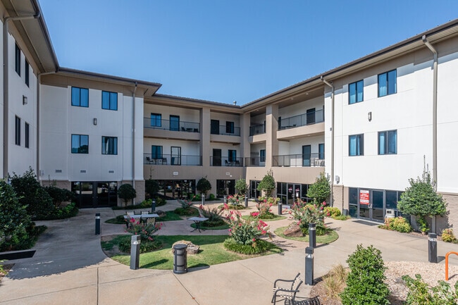 Courtyard with Grills