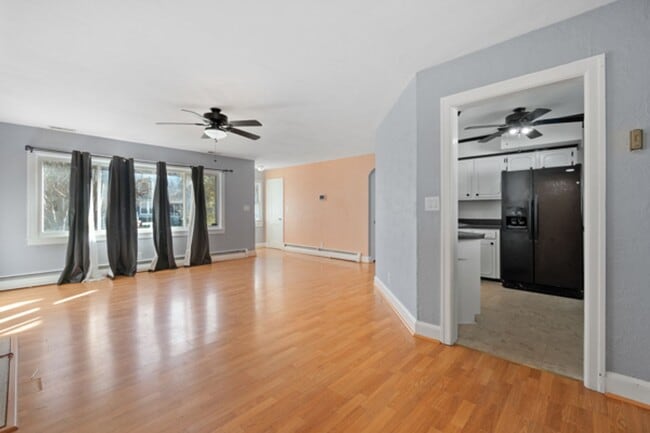 Photo - 3 Bed 1 Bath Home for Rent in Norfolk