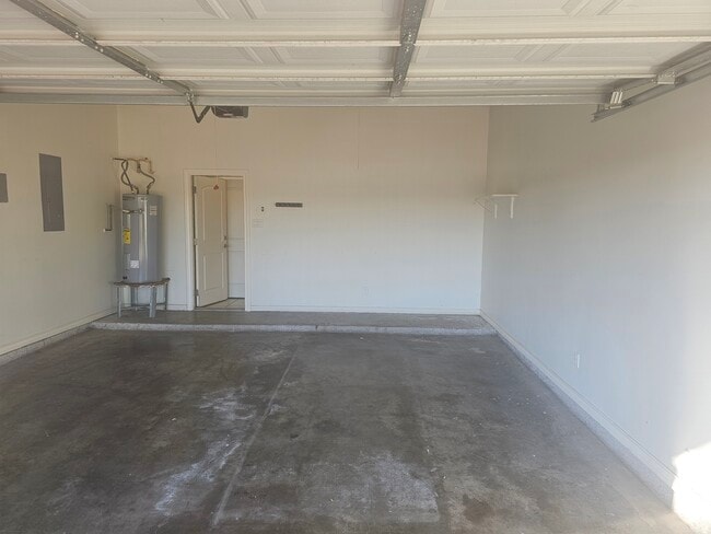 Photo - 3315 Omega St