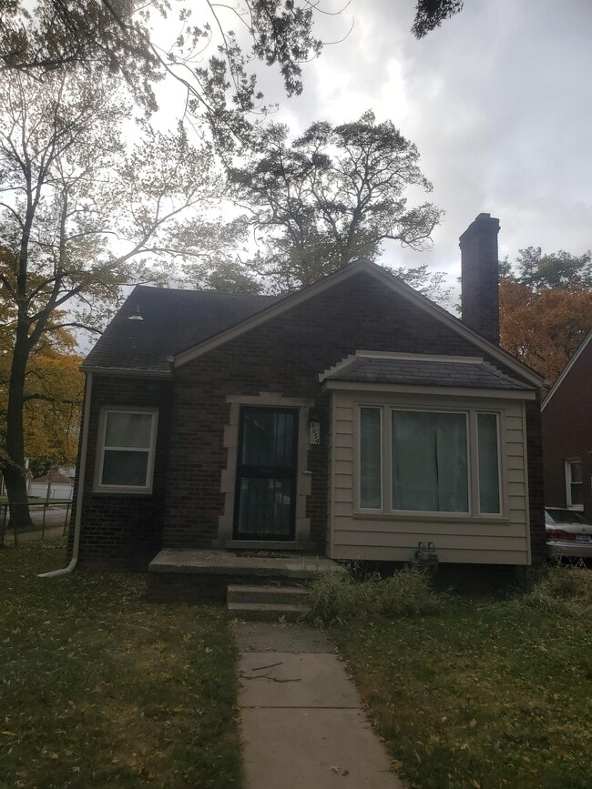 Photo - 8059 Middlepointe St