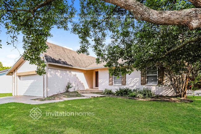 Photo - 808 Black Knight Dr