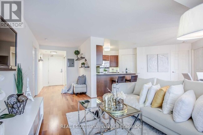 Photo - 18 Valley Woods Rd Unité Ph301