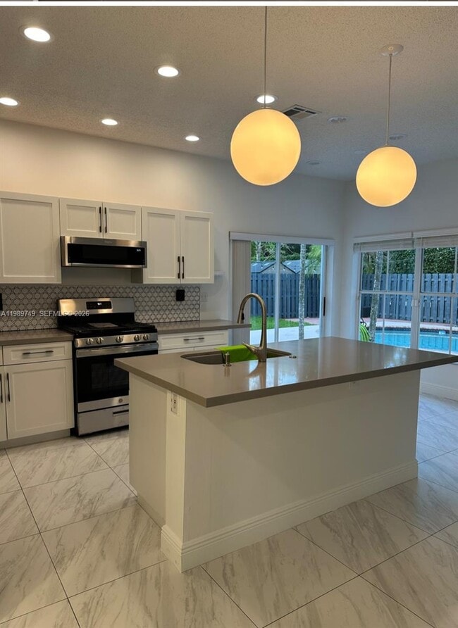 Photo - 4021 SW 153rd Ave