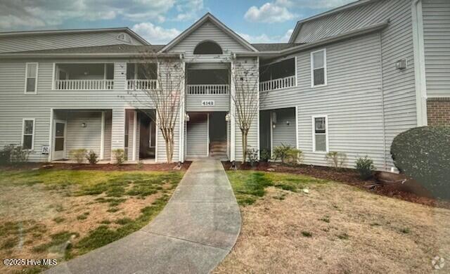 Building Photo - 4142 Breezewood Dr Unit Apt 201