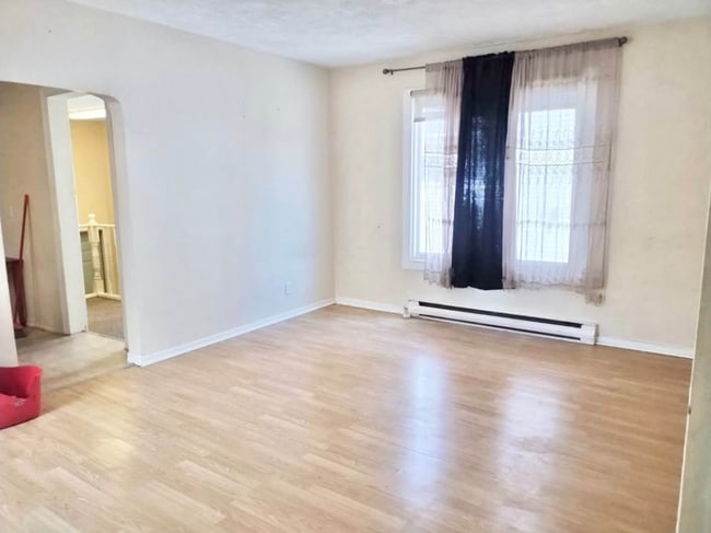 Photo - 535 York St Unit 1