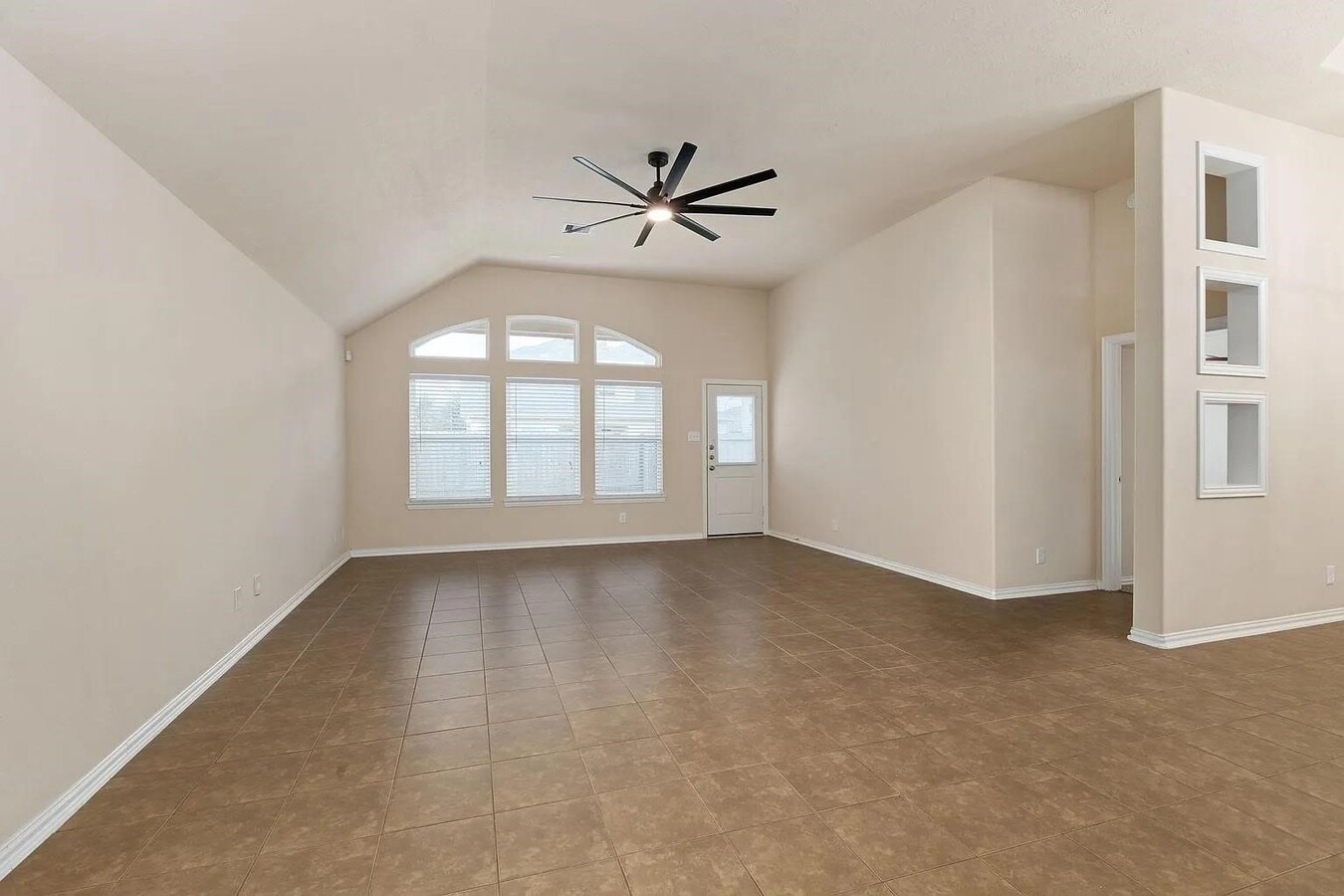 Photo - 16007 David Hill Ln